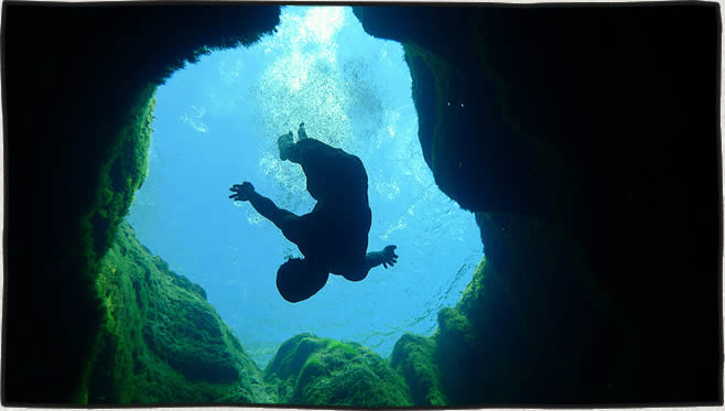 Diving in Jacob's Well